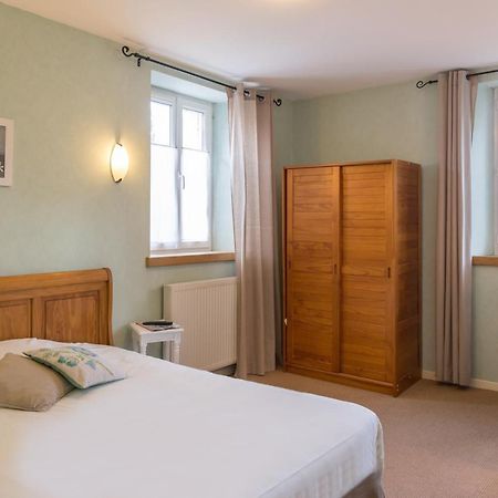 Hotel Logis Le Moulin De La Soriniere Nueil-sous-les-Aubiers Esterno foto